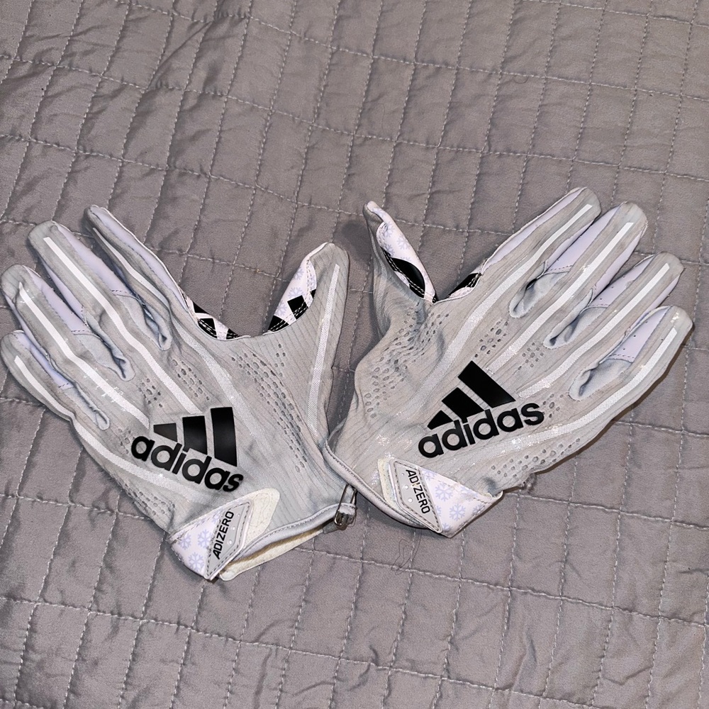 Mens football glove